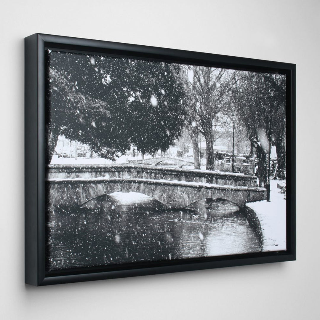 Custom Floating Frame Canvas
